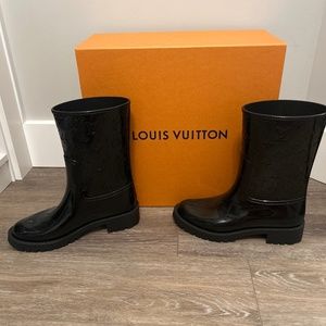 Louis Vuitton  Drops Flat Half Boot-Size 38 Worn Once